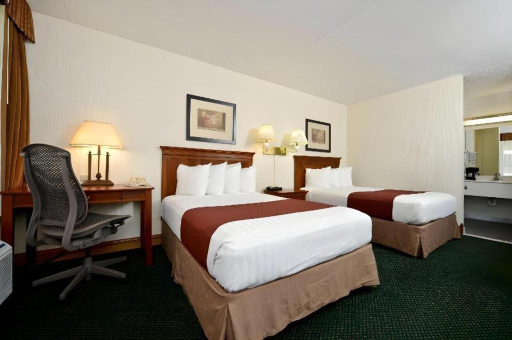 Western Hotel 2*